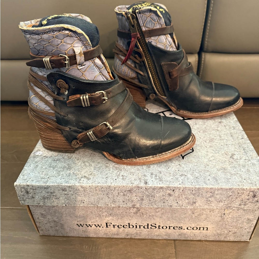 Freebird by Steven Women's Black Leather Ankle Boots with Brown Accents